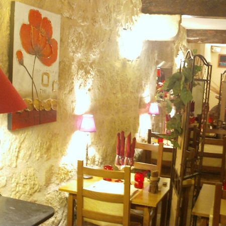 Appart'Hotel Les Tilleuls Saint-Macaire エクステリア 写真