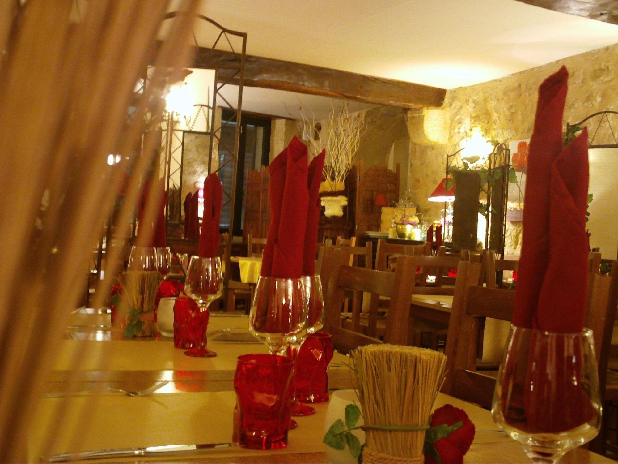 Appart'Hotel Les Tilleuls Saint-Macaire エクステリア 写真