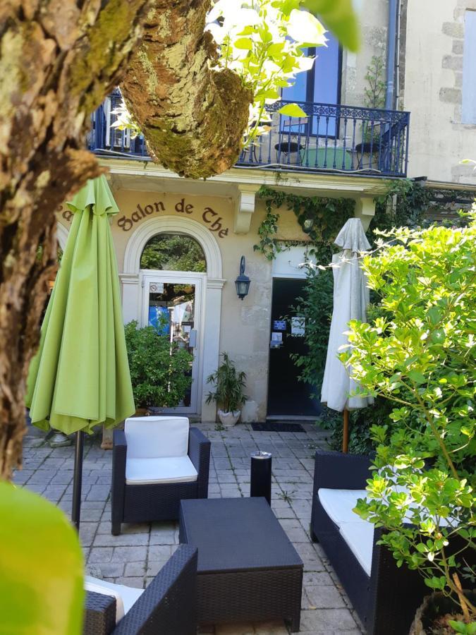 Appart'Hotel Les Tilleuls Saint-Macaire エクステリア 写真