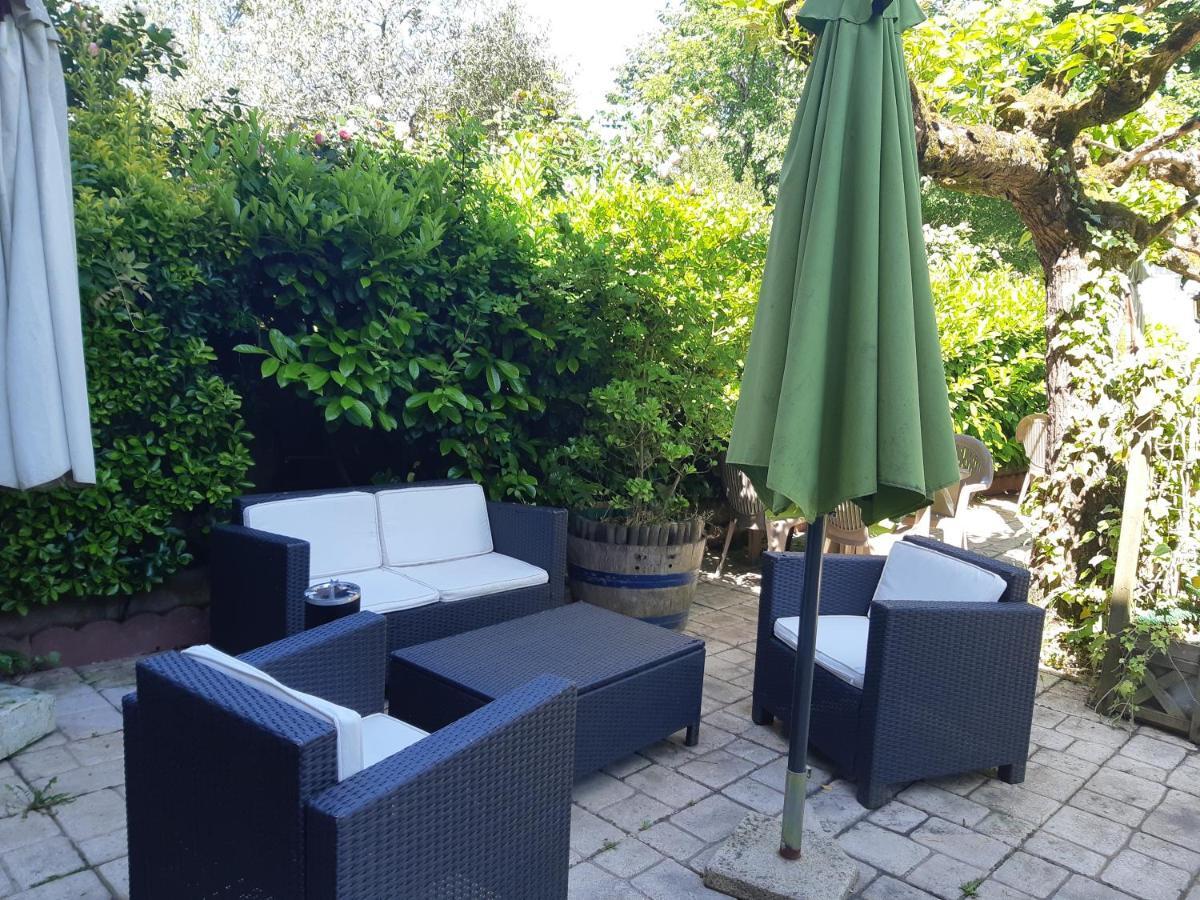 Appart'Hotel Les Tilleuls Saint-Macaire エクステリア 写真